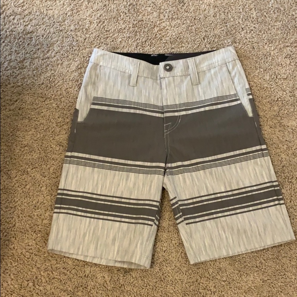 Boys Volocom grey shorts